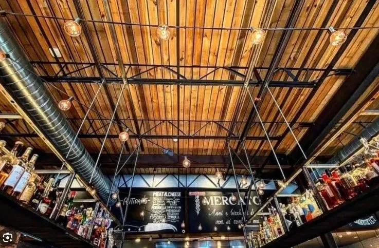 Dining room of the Market Place Restaurant in Woodbury, Connecticut